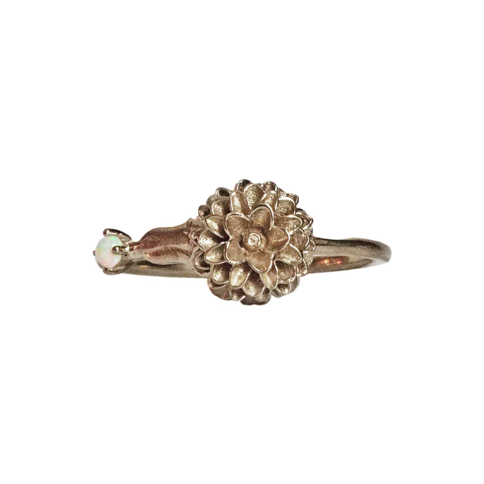 Antique daisy ring with diamonds | Penelope Gallery